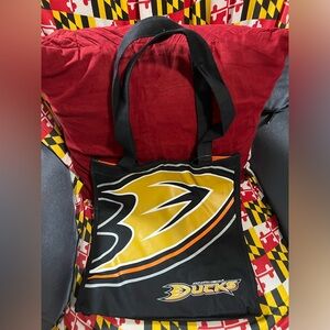 ONE BRAND NEW OFFICIALLY LICENSED NHL ANAHEIM DUCKS SMALL TOTE BAG CTM2